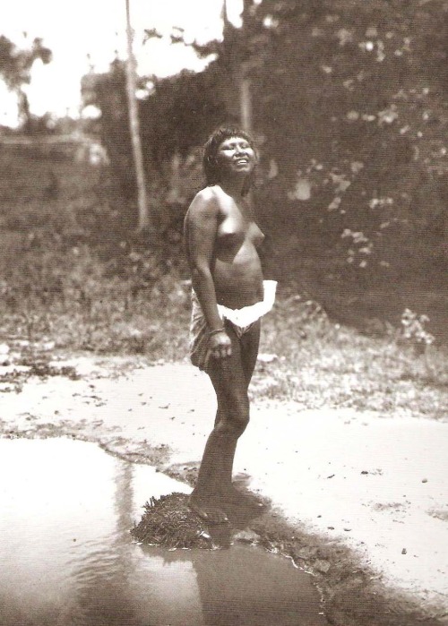 the-seraphic-book-of-eloy:  Kadiweu woman, porn pictures