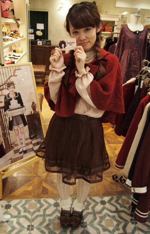 inspireddoll: Some new shop staff snap posts on Universal-Doll lately. Little Red Riding Hood Fint s