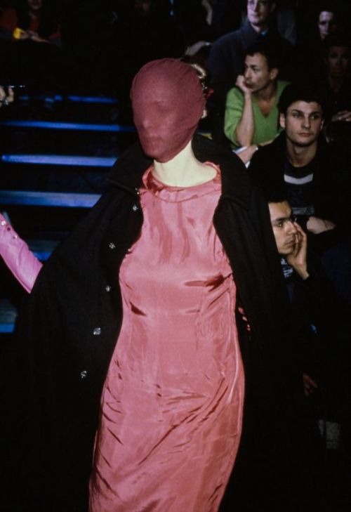 maryjopeace:MAISON MARTIN MARGIELA | FALL 1995 | READY TO WEAR COLLECTION | VOGUE