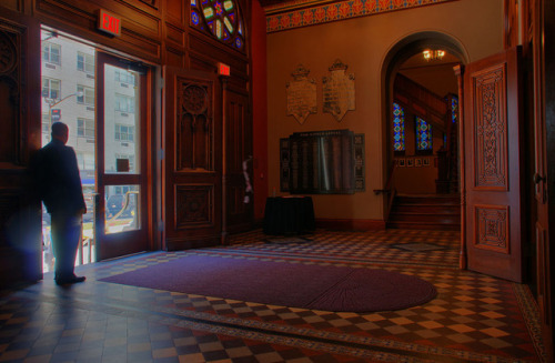 firsttemple:The Central Synagogue is located at 652 Lexington Avenue on the corner of East 55th Stre