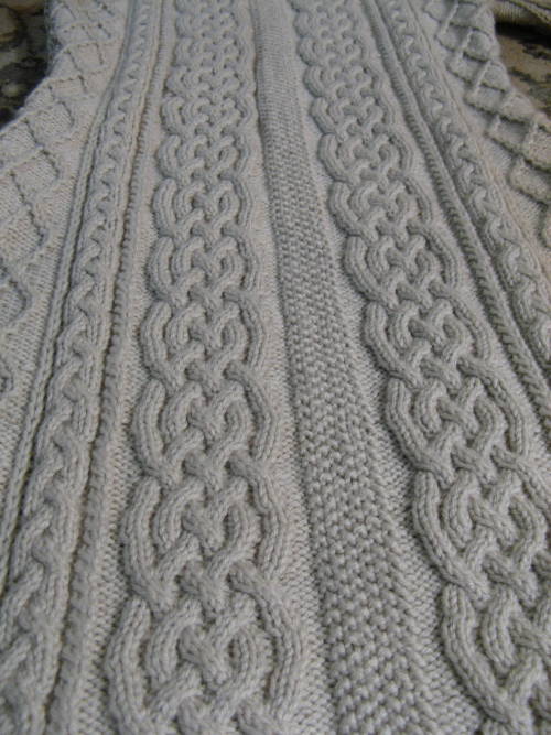 alexincrumpetland:callonium:I decided to make myself a cable pullover and I was enjoying the pattern