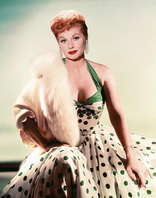 sexslavefantasy:  One tends to forget what an amazingly beautiful woman she was. 