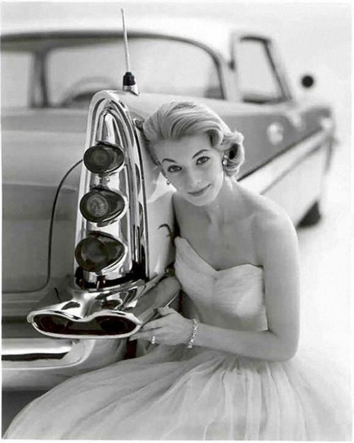 alternative-pinup:  Alternative Pin UpPin Up Twitter
