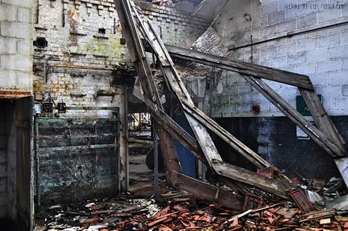 feeding-my-eyes: Abandoned cotton spinning millNear Rouen - Francevisited the 20th of May 2015