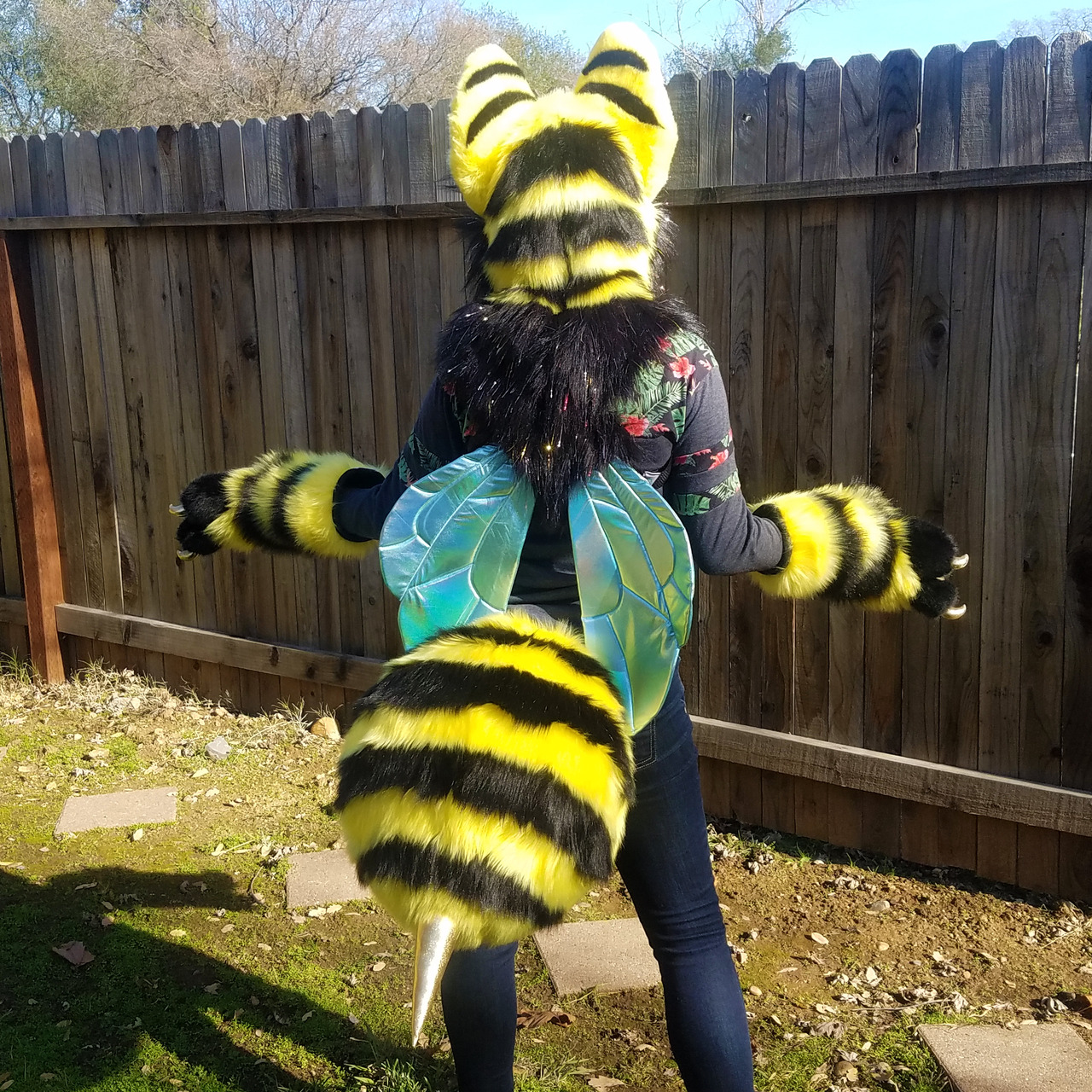 Bee fursuit