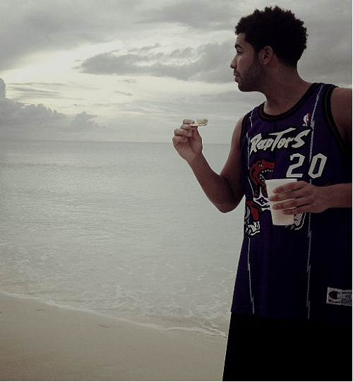 abeltesfaye-xo:  Drake vacationing in Turks and Caicos, 2012. 