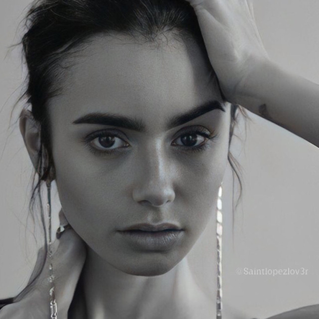 Lily Collins