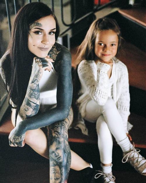 Monami Frost