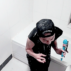 taehyong:  Kang Seungyoon - ALS Ice Bucket Challenge (x) 