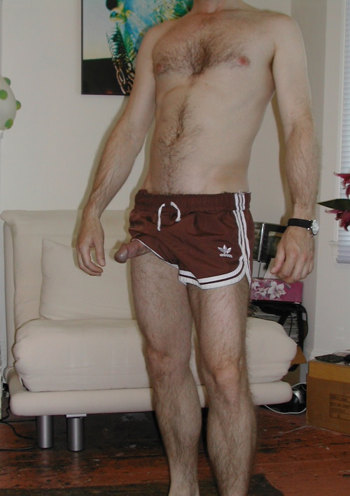 urzipper:  des-exhib-8515:  me in my shorts, showing you my hardon   Your zipper will bulge!  http://urzipper.tumblr.com/My Dick/Art: http://ifmypeniswas.tumblr.com/