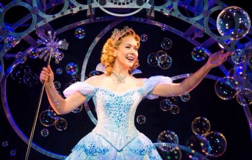 charlindafied:British Glinda’s in the bubble dress!