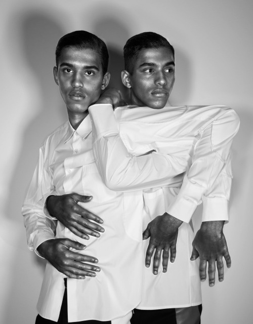 pocmodels: Hector Diaz & Jan Carlos Diaz by Anthony Goicolea     