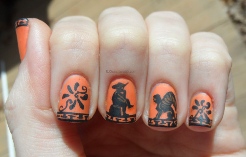 rjdaae: Ancient Greek black figure pottery-inspired nails, featuring Theseus facing the Minotaur on 
