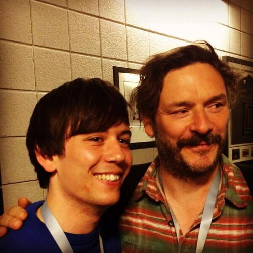 jujubarratt:  Julian Barratt #mightyboosh in for the full embrace at #montypythonlive tonight.. (x)