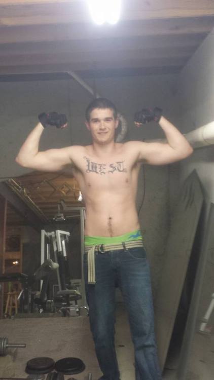 facebookhotes: Hot guys from America found on Facebook. Follow Facebookhotes.tumblr.com for more.Sub