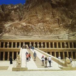 anubis-lon:  Templo funerario de Hatshepsut