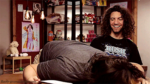 floofy-grump:Arin and Dan slamming themselves on the table