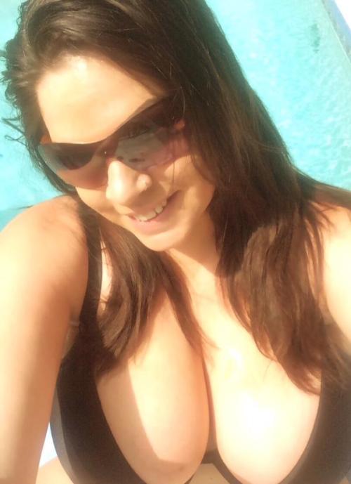 sickjunk: Its Pool time ! woot I’m off work. :) This video is beautiful, I don’t mind ge