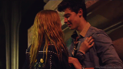 show me your feels (marlon) Tumblr_os12z4sfyu1v791ndo1_400