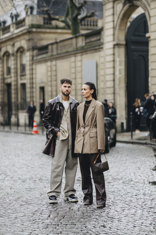 cgstreetstyle: Alice and JS from Jaimetoutcheztoi by Claire Guillon - CGstreetstyle