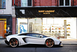 amazingcars:  DMC - Picture by This will do http://flic.kr/p/wq7TDB 