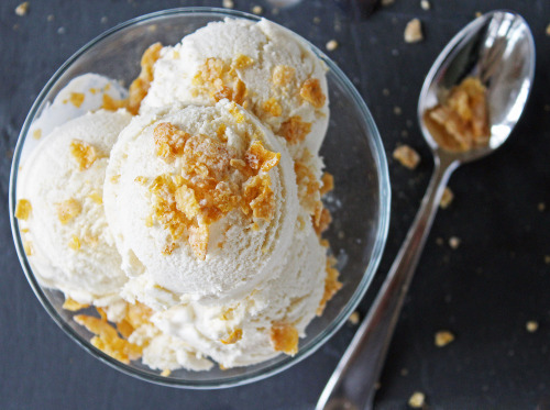 ifyougiveablondeakitchen:Cereal Milk Ice Cream tastes just like the kind served at Momofuku Milk Bar