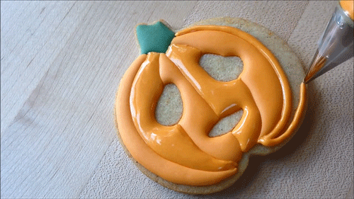 pastabaek:    Jack o’lantern cookies! ✿   