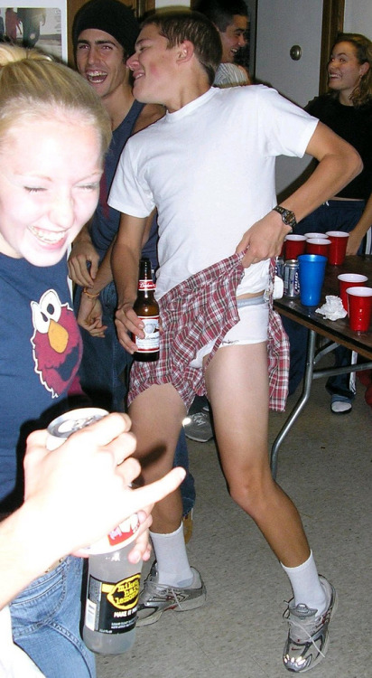 jckybriefs4me: loser gets his shorts ripped off…