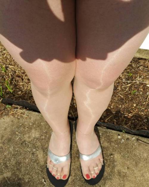 Outdoor fun on my back patio in #pantyhose #shinypantyhose #glossypantyhose.Love how sunlight gliste