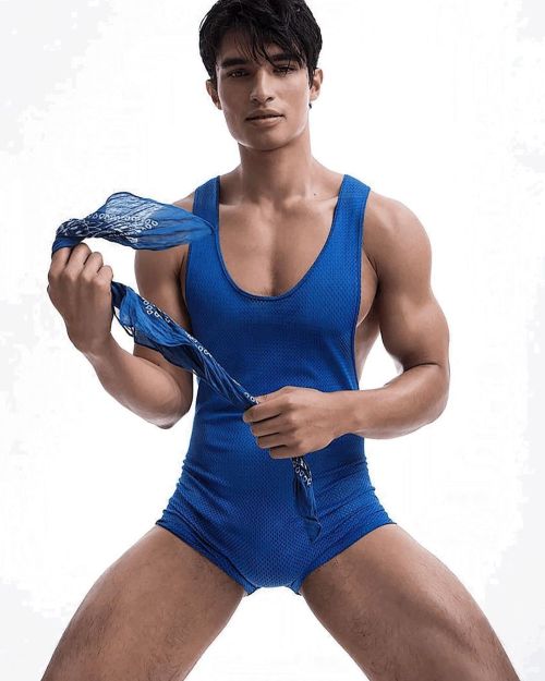 Feeling blue. Sexy blue. Marcelo Ayala @thejrwest #marceloayala #jrwest https://www.instagram.co