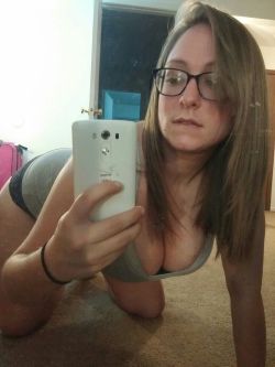 babes-with-glasses:  Need a little help getting ready for work