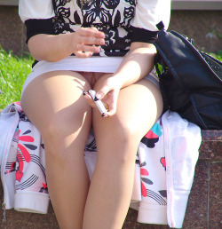 street-voyeur:  A seated pantyhose upskirt