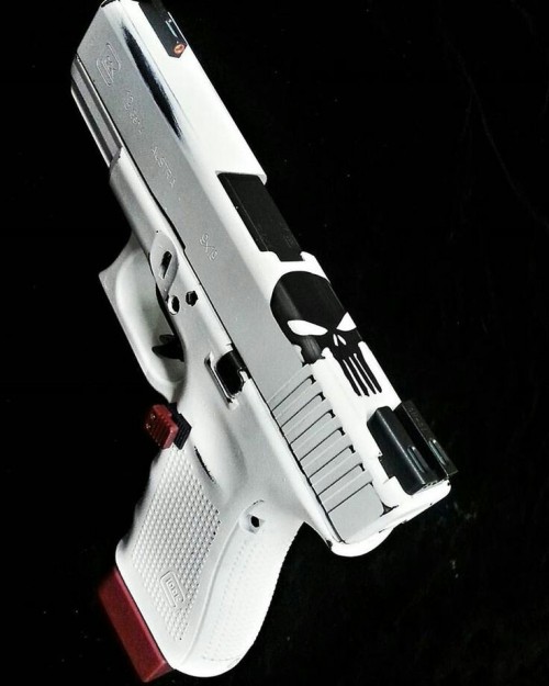 White glock 19 gen 4. What a bad ass gun