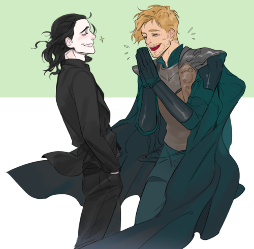 edna331:Fandral loves Loki’s suit.