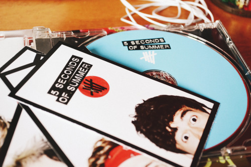  Album detail: 5 Seconds of Summer (North American Deluxe) - 5 Seconds of Summer 