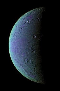 designfitnaturesexbook:  Sarurn’s moon