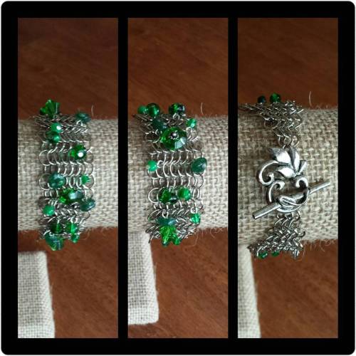 Uploaded to the store! –> https://www.zibbet.com/everjustcurious/emerald-green-and-silver-c