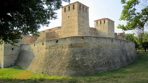 Baba Vida is a medieval fortress in Vidin in northwestern Bulgaria and the town&rsquo;s primary land