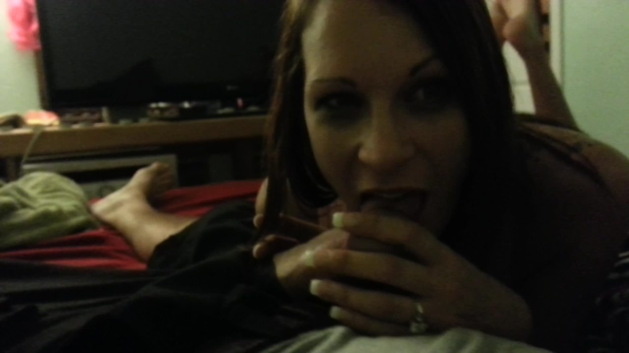 dysfunctional-amateurs:  DSL’s.  Experience speaks for itself. Real couple-follow