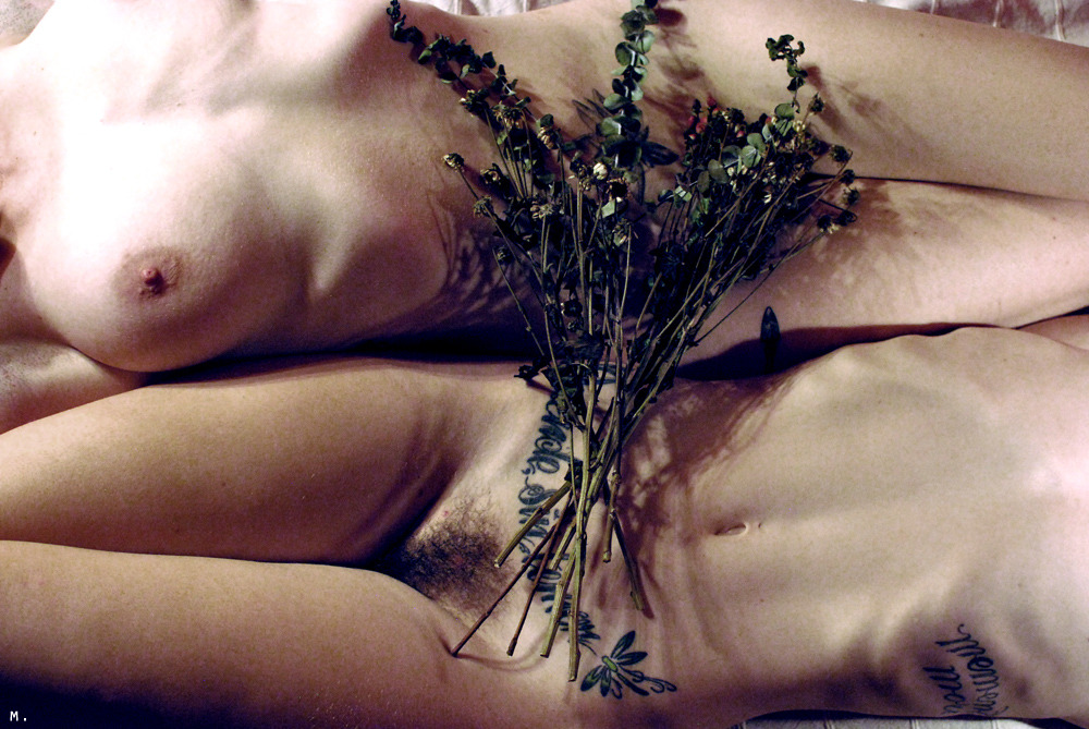kate-sweeney:  kate sweeney &amp; cam damage. photo by moxy. 