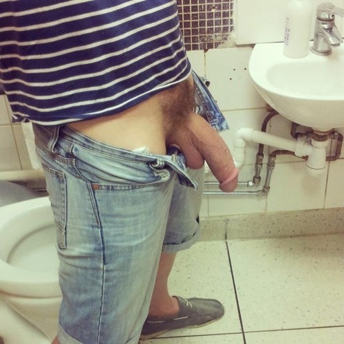betomartinez:  Beto’s Corner   http://betomartinez.tumblr.com/