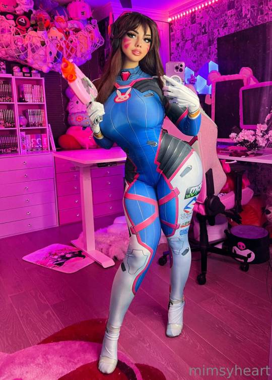 go sightseeing bench ~ side overwatch d.va cosplay | Explore Tumblr Posts and Blogs | Tumpik