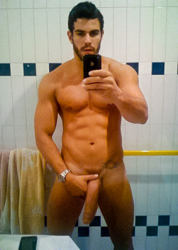 hungdudes:  BEAUTIFUL MONSTER COCK .. SEXY HANDSOME MAN !  More love
