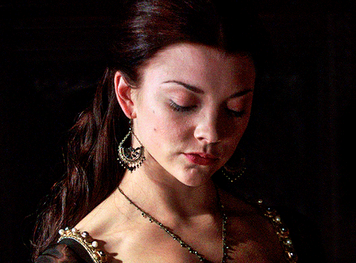 THE TUDORS 2.02 • “Tears Of Blood”