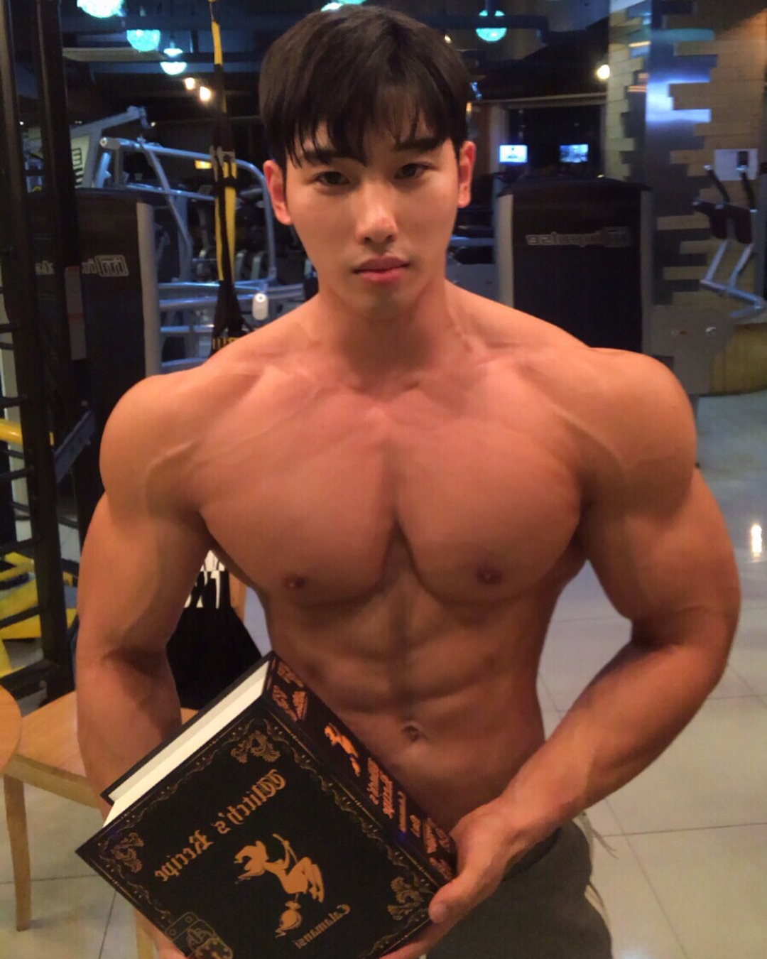 shreddedobsession:Woo Sung Hak