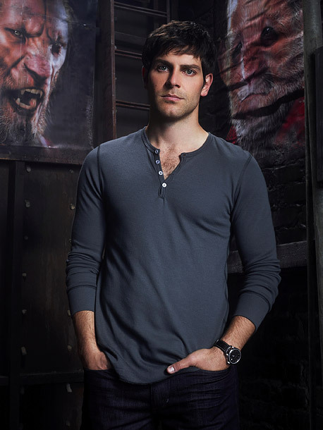 People, I’VE FOUND HIM. I’VE FOUND RHYSAND. He’s actor David Giuntoli from Grimm! He is perfect, and
