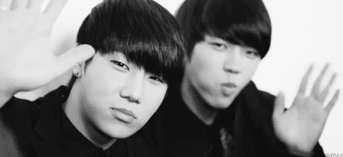 g-y-u:  NomNom ~  ヾ（＾▽＾＠）ノ 