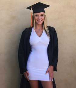 babes-in-tight-dress:  Graduation Day http://tiny.cc/qc3cny