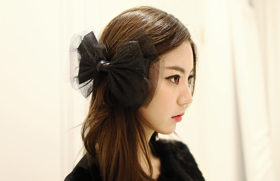 korean-dreams-girls:  Lee Chae Eun - December 24, 2014 Set 