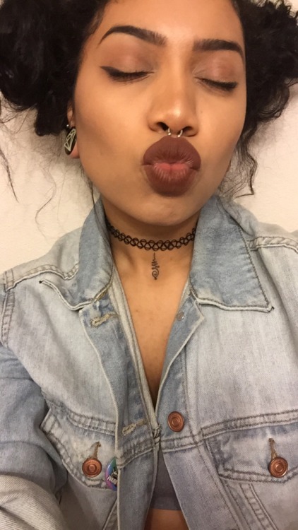 hdeeah:  vegetaofficial:  When it’s bed time but you so cute everyone needs to see u IG: celia_leslie  U right